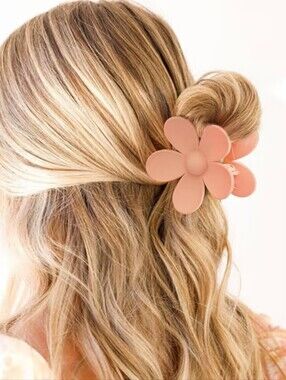 3 FOR $15  💕 Flower Matte Strong Hold Claw Clip Fashionable Hair Accessories